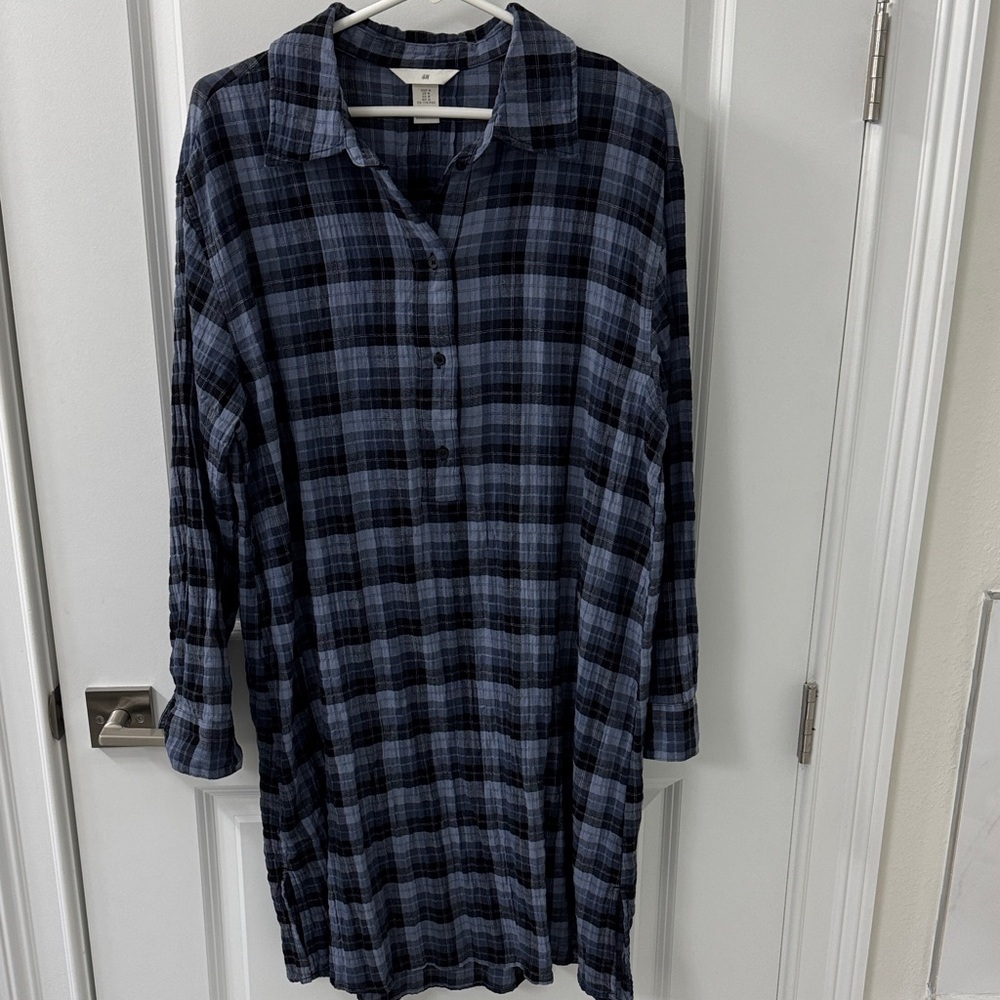 H&M Blue Shirt dress. - Size M